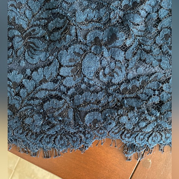 ML Monique Lhuillier Gravitate Towards You Navy Lace Open Back Sheath Dress 6 - Picture 5 of 8